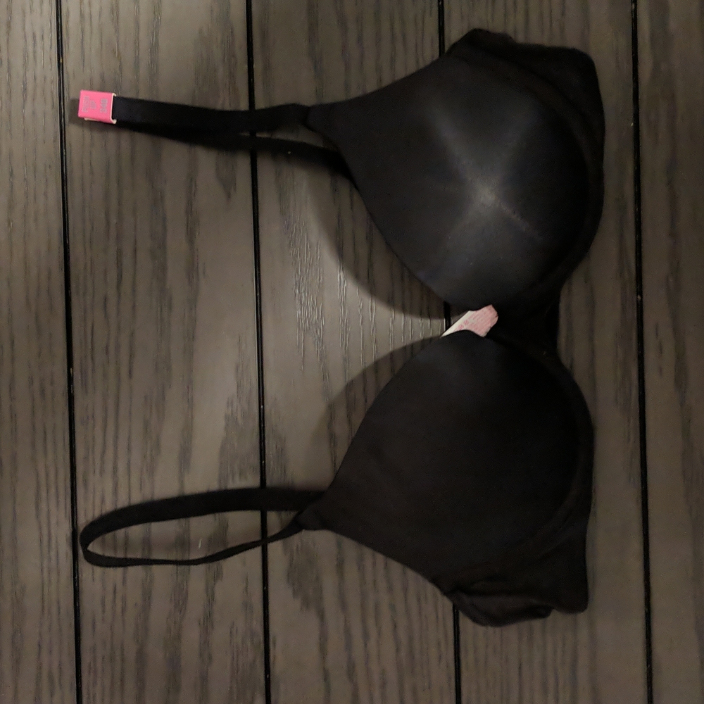 PINK Victoria's Secret Wear Everywhere Push-Up Bra 34B Black NWT
